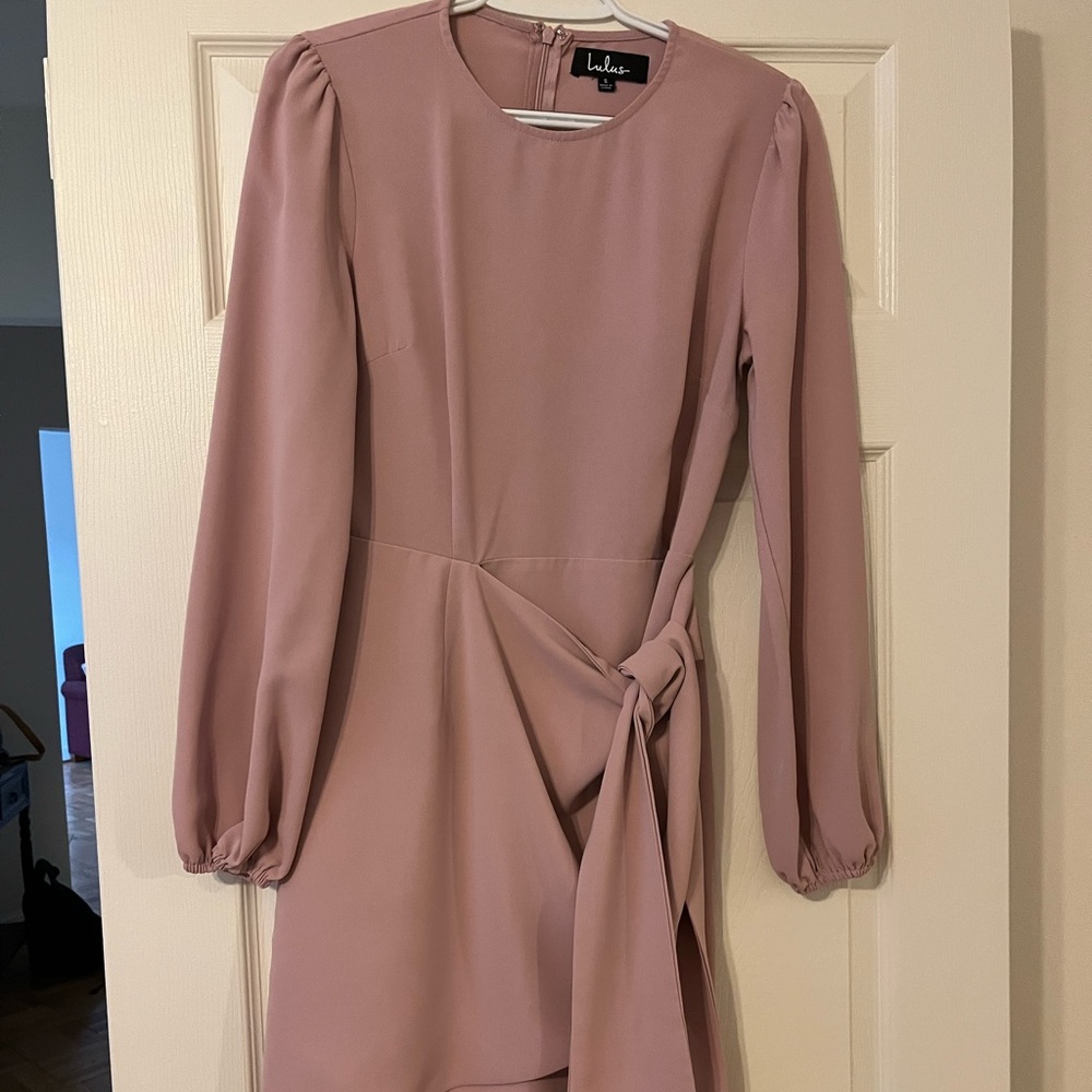 Lulus size small pink long sleeve tie-front skater dress
